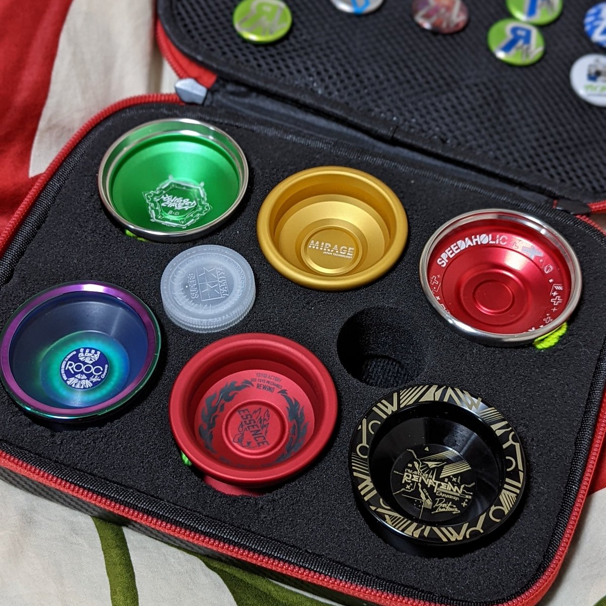 innocence_off's tweet photo. 今日のヨーヨーバッグ。職場にいつものセットを忘れてきた…。
#ヨーヨー
#todaysyoyobag
#c3yoyodesign
#c3hydrogencrash
#c3speedaholicmax
#c3rooc
#c3iwakurareivateinn
#japantechnology
#jtmirage
#yyf
#yyfessence
#SkullFire https://t.co/6ARg1a3tYr