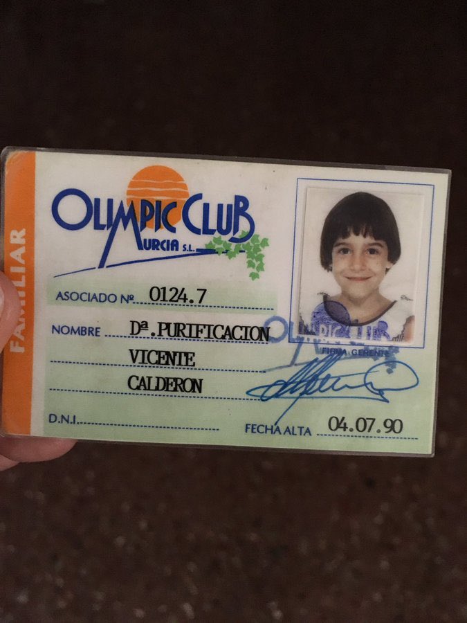 Ha salido un grupo que se llama “Vicente Calderón” y no lo formamos mis 7 hermanos y yo.
Así que, lo impugno.