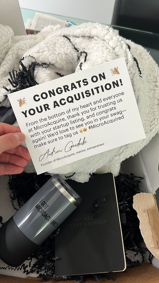 aliansarinik's tweet photo. what a package to come home to! thank you @agazdecki #microacquired ๐ https://t.co/xbm8D3KsT1
