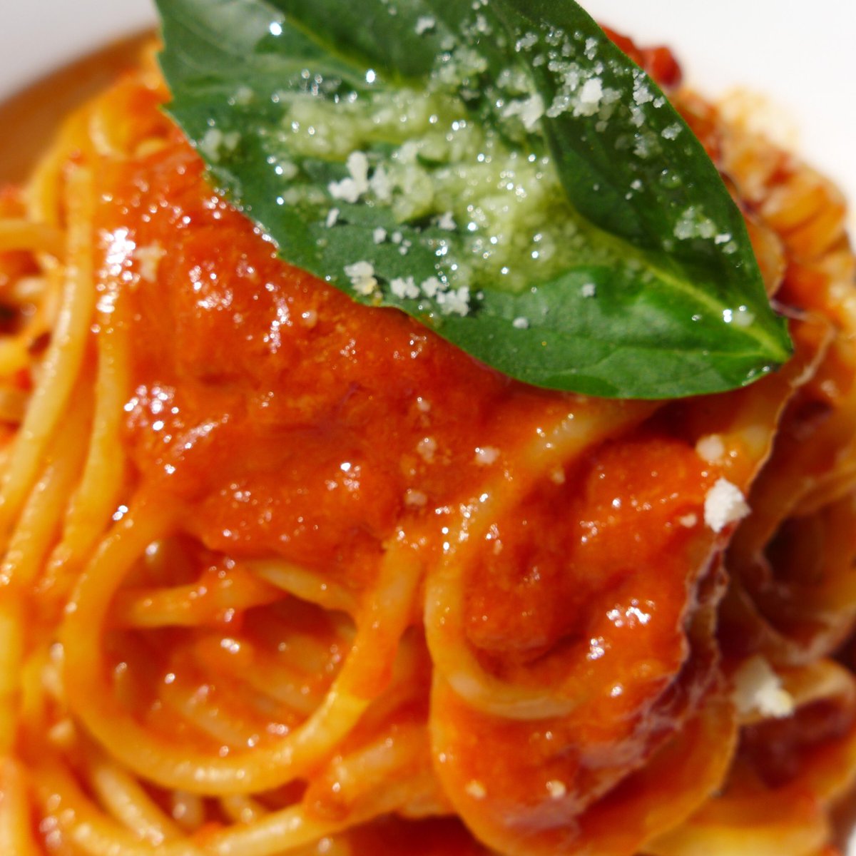 Here are the Friday specials at <a href="/SUPPERnyc/">Supper Restaurant</a> (4/1) supperrestaurant.com/menu Please call 212 420-0040 for a reservation. Call 212 477-7600 for takeout &amp; delivery.