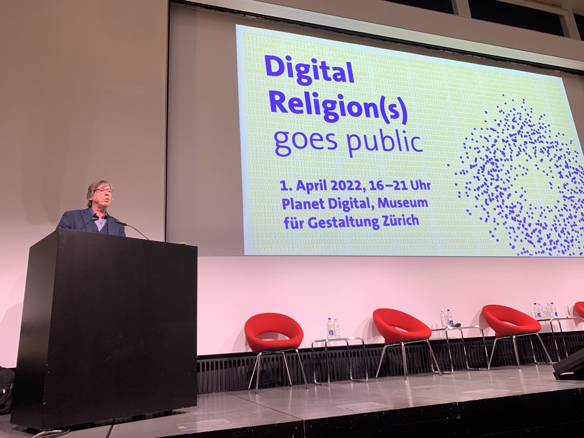 Der Kick-off von <a href="/UZH_DigRel/">Digital Religion(s)</a> ist vorbei. Es war ein gelungener Abend mit vielen kreativen Teilen und engagierten Forschenden &amp; Podiumsteilnehmenden. Ein großes Dankeschön allen!
<a href="/TOCSchlag/">Thomas Schlag</a> <a href="/SchwaigerLisa/">Lisa Schwaiger</a> <a href="/ramazan_ozgu/">Ramazan Özgü</a> @winiger_uzh <a href="/RitaFamos/">Rita Famos</a> @evelyne_lynn <a href="/DirkHelbing/">Dirk Helbing</a>