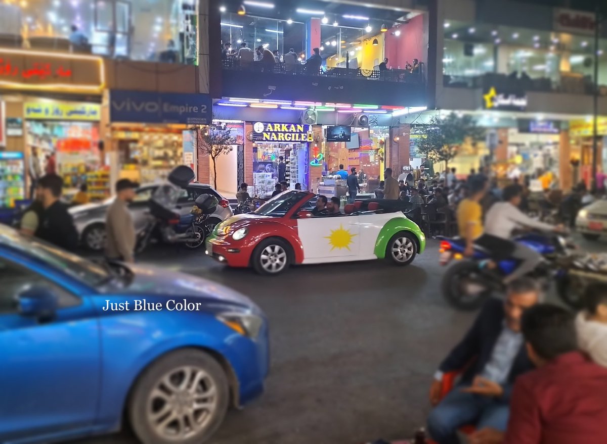 JustBlueColor's tweet photo. Beautiful Car Covered With The Colors Of The Kurdistan Flag 

 Eskan Street - Erbil City 📸✨ https://t.co/8T3DRrLQYv