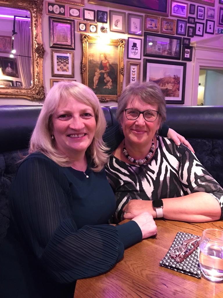 sharonsweeting1's tweet photo. ⁦@Illybobs⁩ first day of retirement 😊Chatsworth and Bakewell to celebrate!! Thanks ⁦@gilly901_gill⁩  ⁦@bobsenior8⁩ ⁦@allofusinmind⁩ for the opportunities you have given us 😊🎉🥂 https://t.co/wmGkQuMoqr