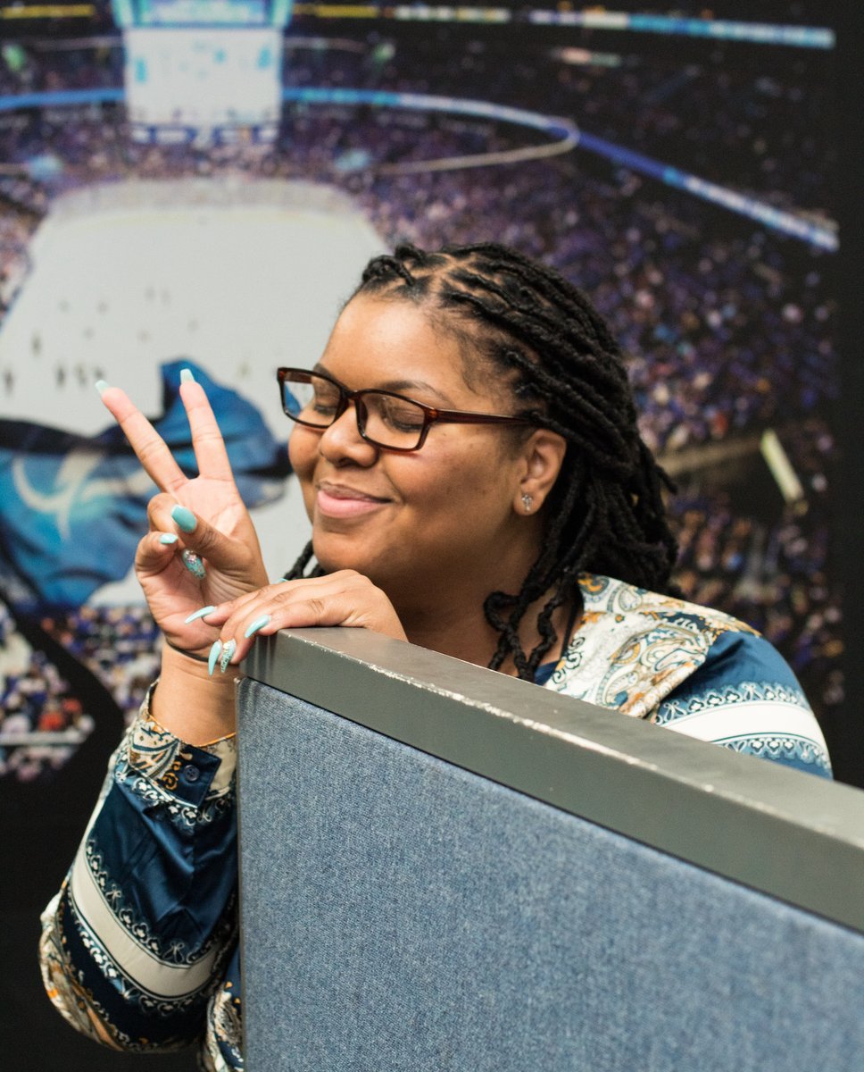 OneTouchDirect's tweet photo. Peace out to another great work week! βοΈ #OneTouchDirect https://t.co/H1mIZjx4ns