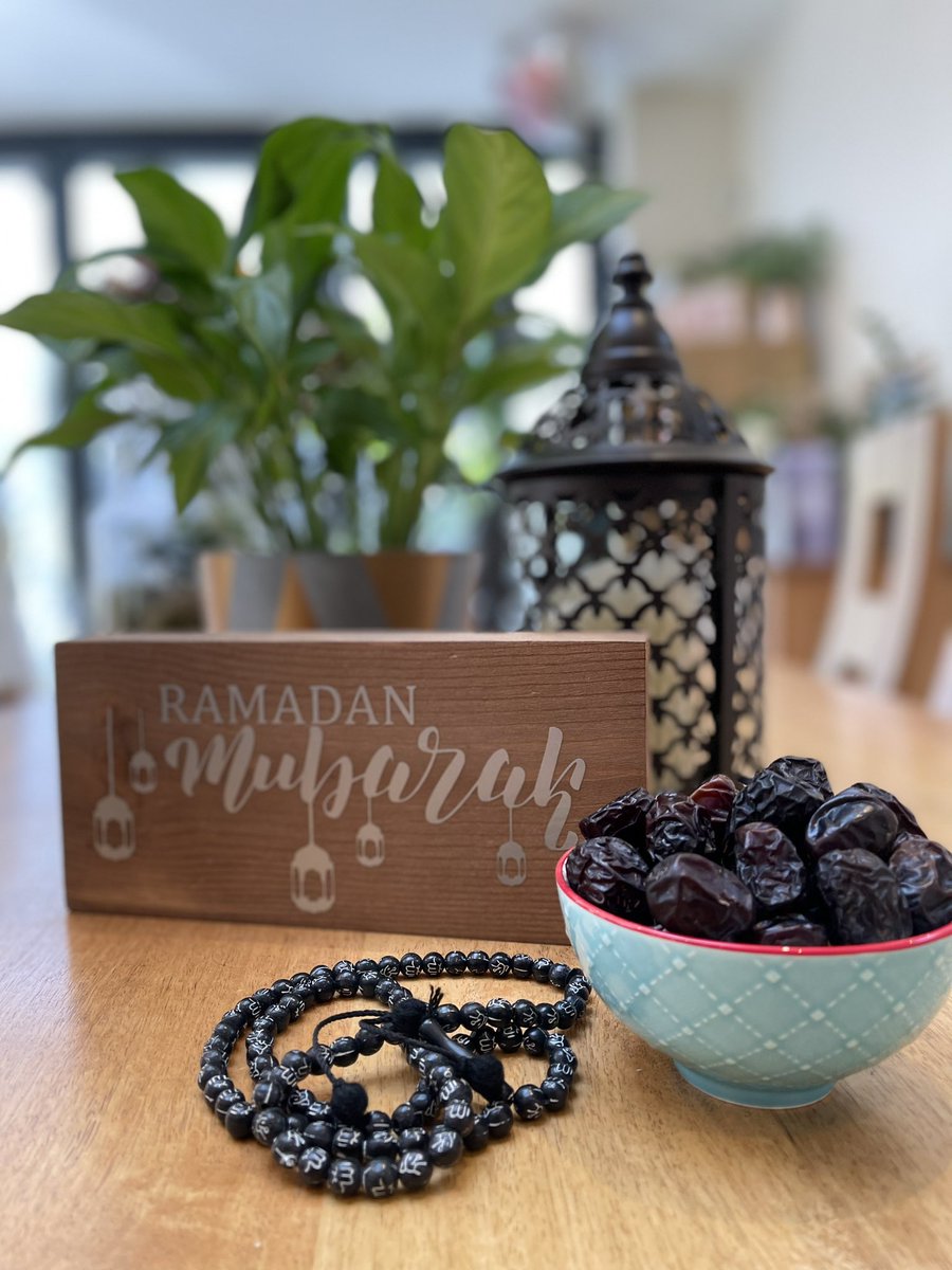 #ramadankareem to all those #youthworkers fasting from tmro have a blessed month <a href="/YREN_CIC/">YREN</a> <a href="/UKYouth/">UK Youth</a> <a href="/natyouthagency/">NYA</a> <a href="/LondonYouth/">London Youth</a> <a href="/iyw_tweets/">Institute for Youth Work</a> @YouthImpactUK <a href="/ComSecYouth/">Commonwealth Youth</a> <a href="/EUErasmusPlus/">Erasmus+</a> <a href="/MuslimCouncil/">Muslim Council of Britain</a> <a href="/UKMuslimScout/">UK Muslim Scout</a>