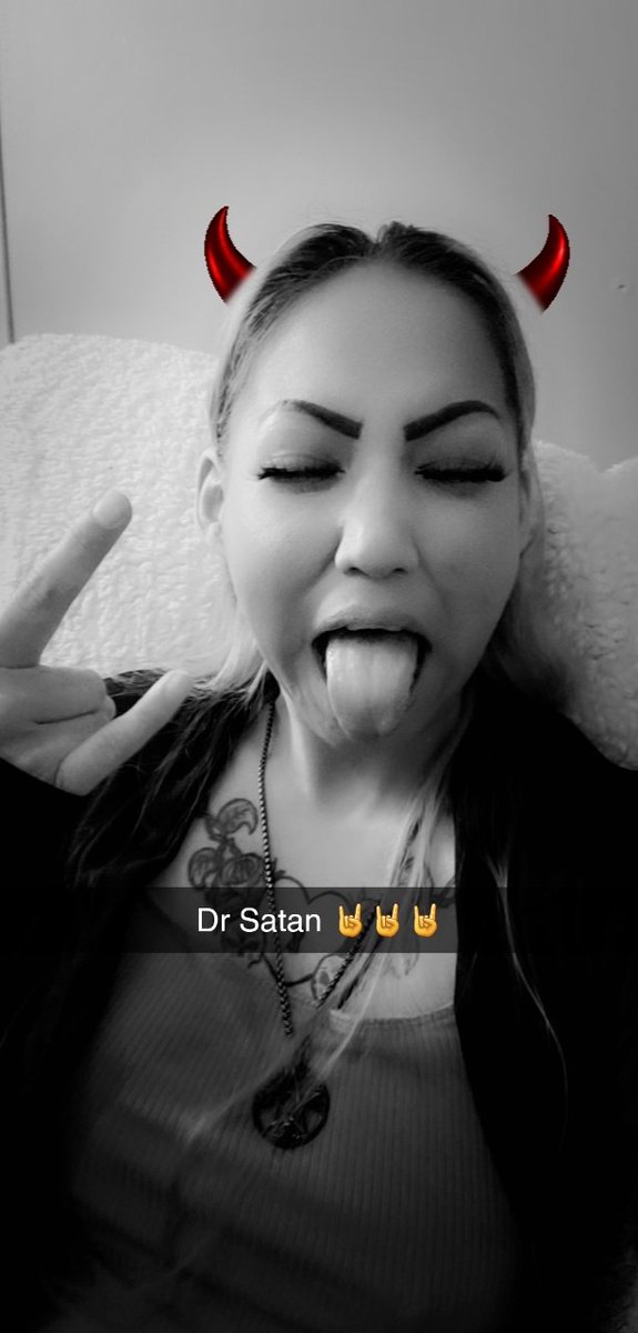 fromashes92's tweet photo. Comfort movie 🥰🥰
House of 1000 corpses 🖤 
I just wanna be loved by you
Yes you 😘😘 https://t.co/CsaRESlNky