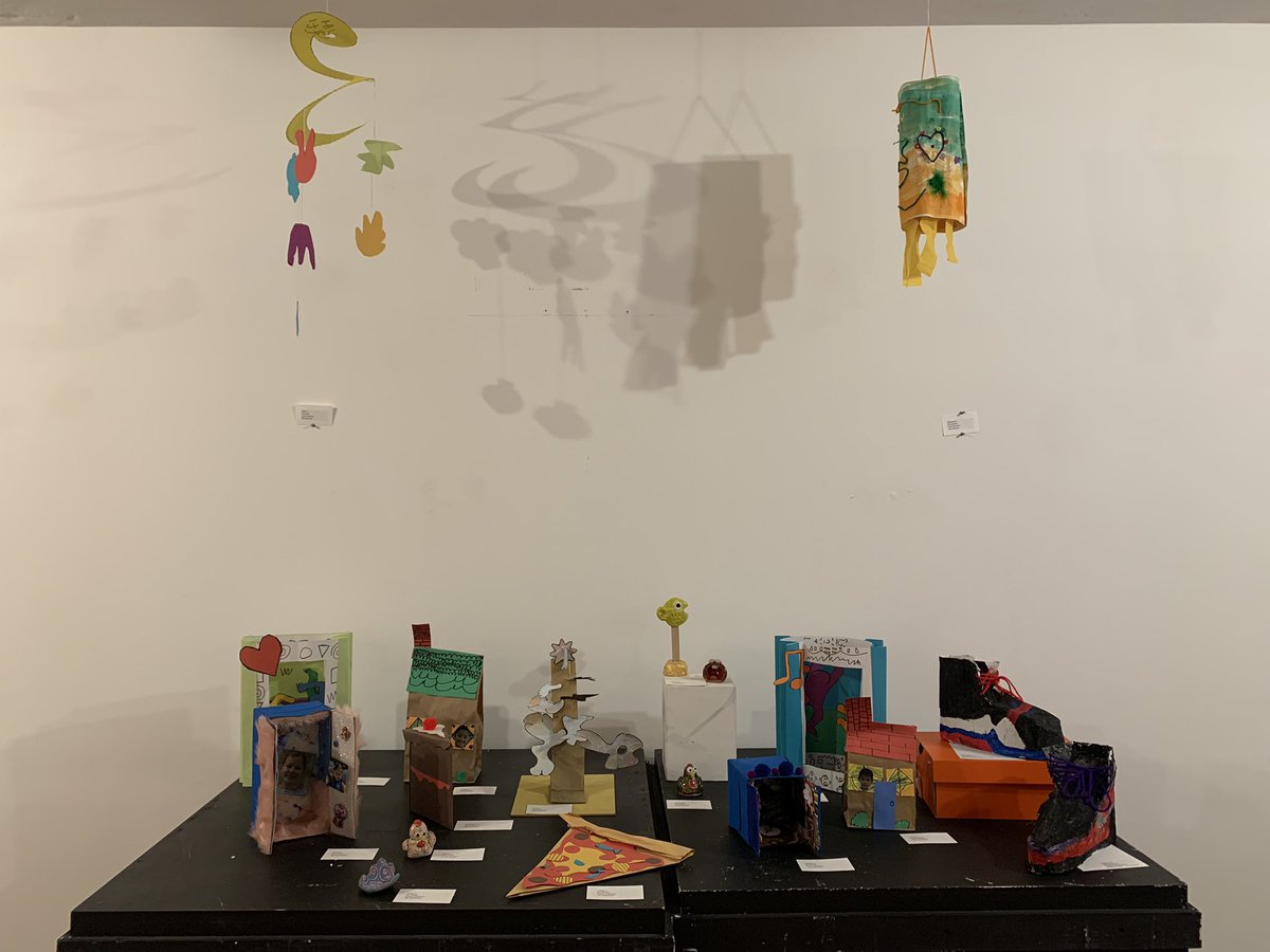 MrsUribeArt's tweet photo. Ready to showcase our amazing Corey Academy artists tonight @arlingtonmuseum. If you’re in the downtown area, stop on in and check out the artwork! https://t.co/bMlq7zUMK2