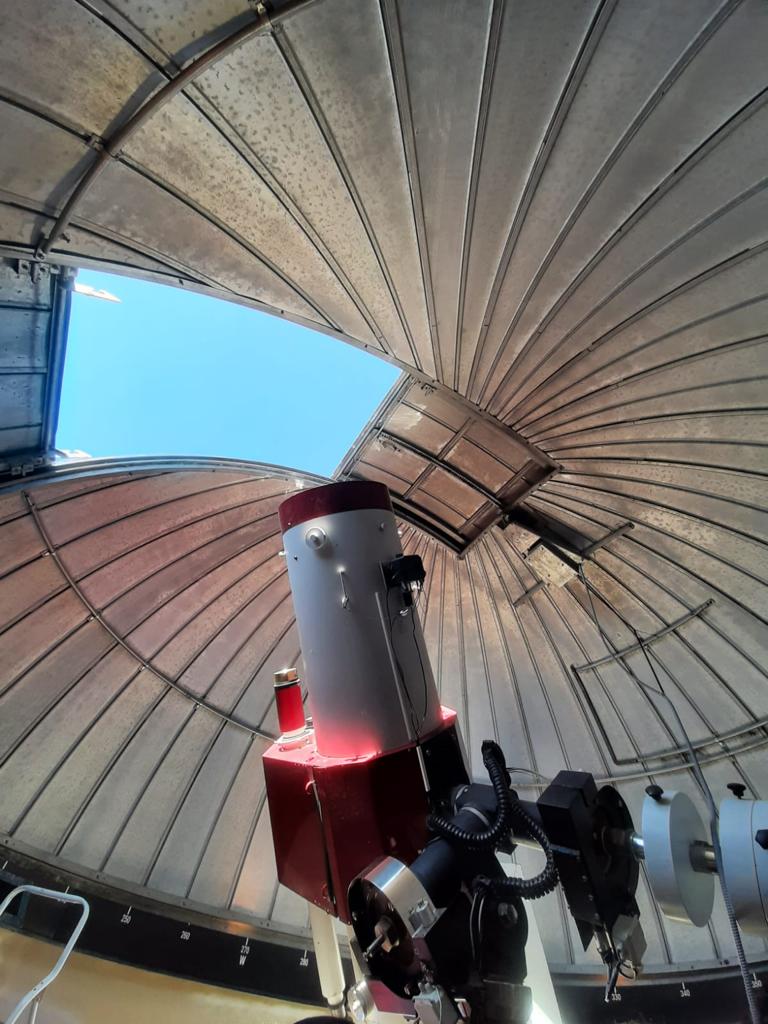 montessorirubi's tweet photo. Els nens i nenes de la classe dels astronautes🧑‍🚀🔭 avui dormiran genial!!! Han passat un dia espectacular observant el ☀️, construint coets🚀, vivint experiències purament #Steam. Al @montessorirubi el coneixement s'adquireix a través de l'experiència!!! 
#ConnectatalMontessori https://t.co/iuBTIrHm6g