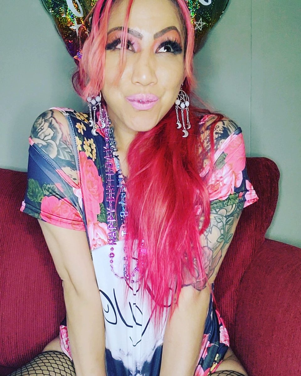 fromashes92's tweet photo. I was my birthday yesterday 🥰🥰 waiting for someone to spoil me 💋 
Come check out my OF page https://t.co/ncmGLRkrbb