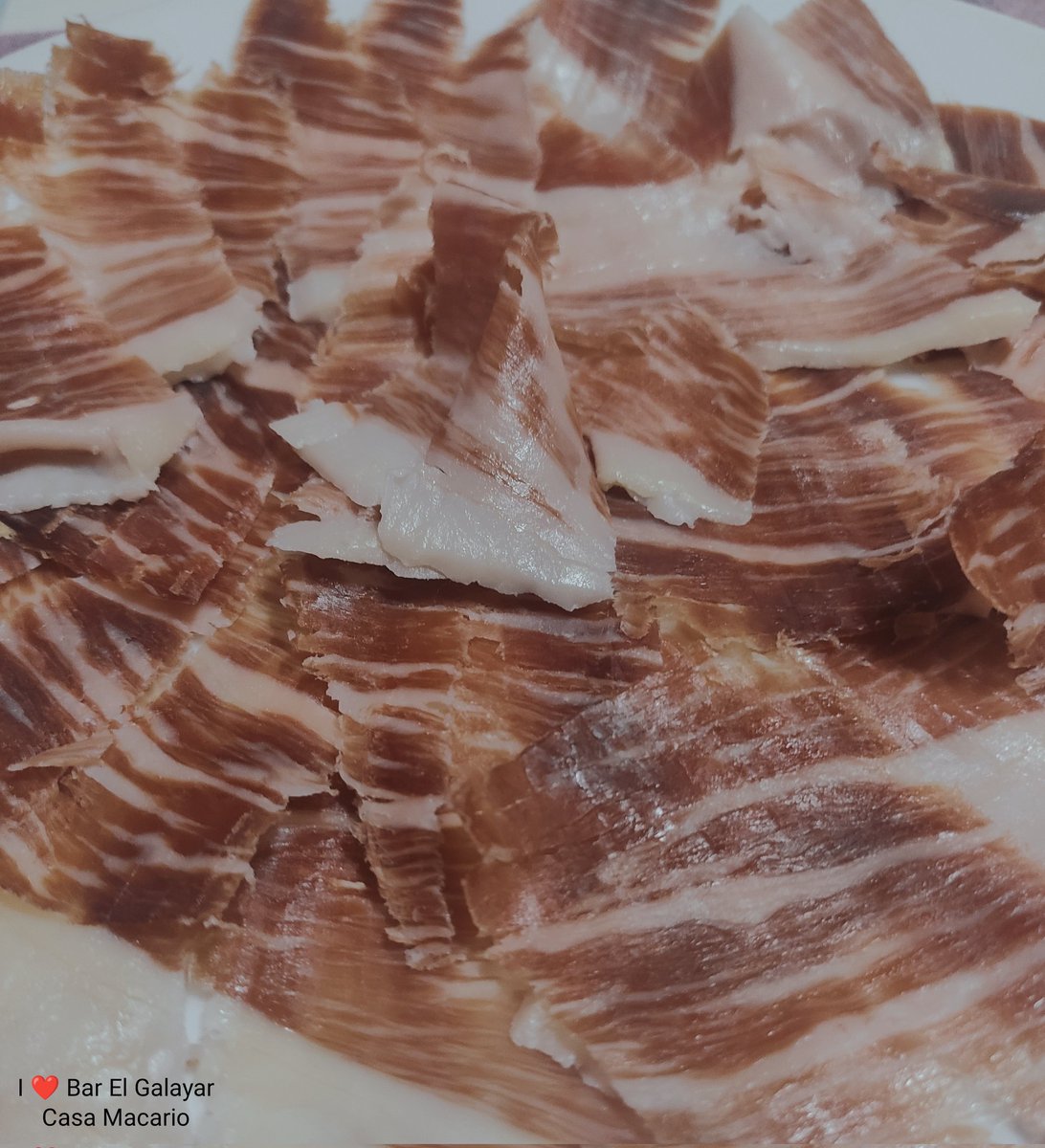 barelgalayar's tweet photo. Fin de fiesta. Lo mejor del viernes 😋

#BarElGalayar #casaMacario #Galayos #Gredos #Guisando #Ávila #ValleDelTiétar #paraíso #jamon https://t.co/sersD4RgLx