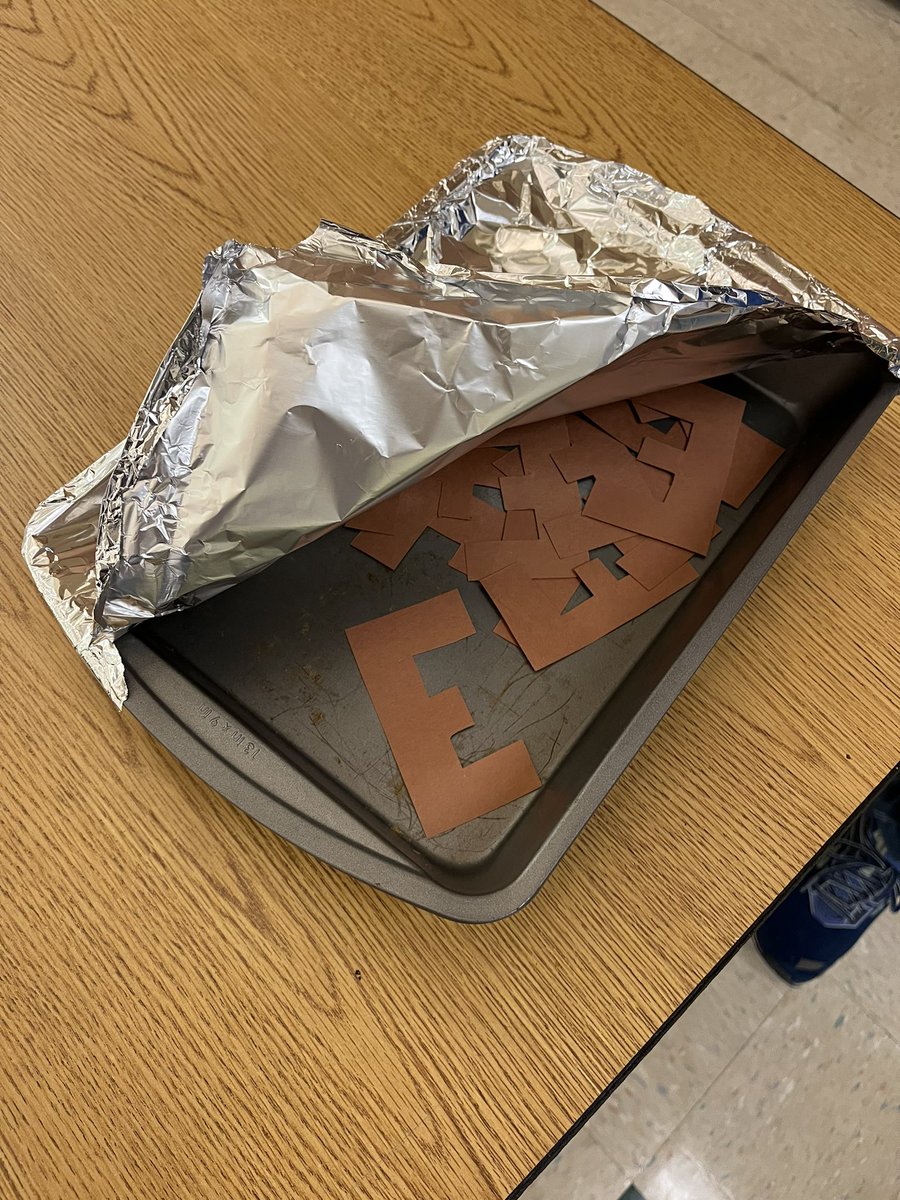 MBaiseyFCPS's tweet photo. 2nd grade students being respectful in the cafeteria today @ThurmontPrimary earned a “Brown-E” #AprilFools #LeadWithLaughter https://t.co/JcEWLcngjV