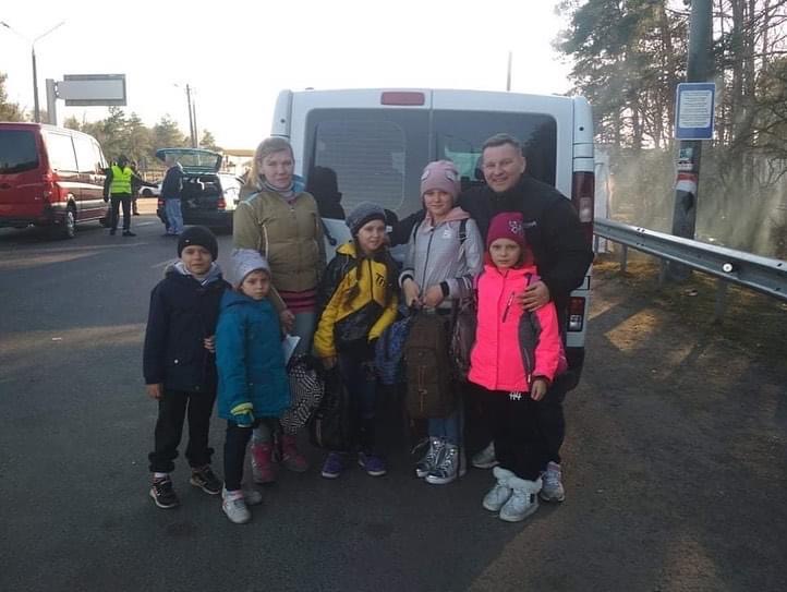 RespFoundation's tweet photo. Here are some photos of families who have been rescued through YOUR donations. Consider donating so that we can help as many families as possible! To learn more about our mission in Ukraine, or to make a donation, visit our website: https://t.co/2zML6JtZO5 #Ukraine https://t.co/PJOqlZBM3w
