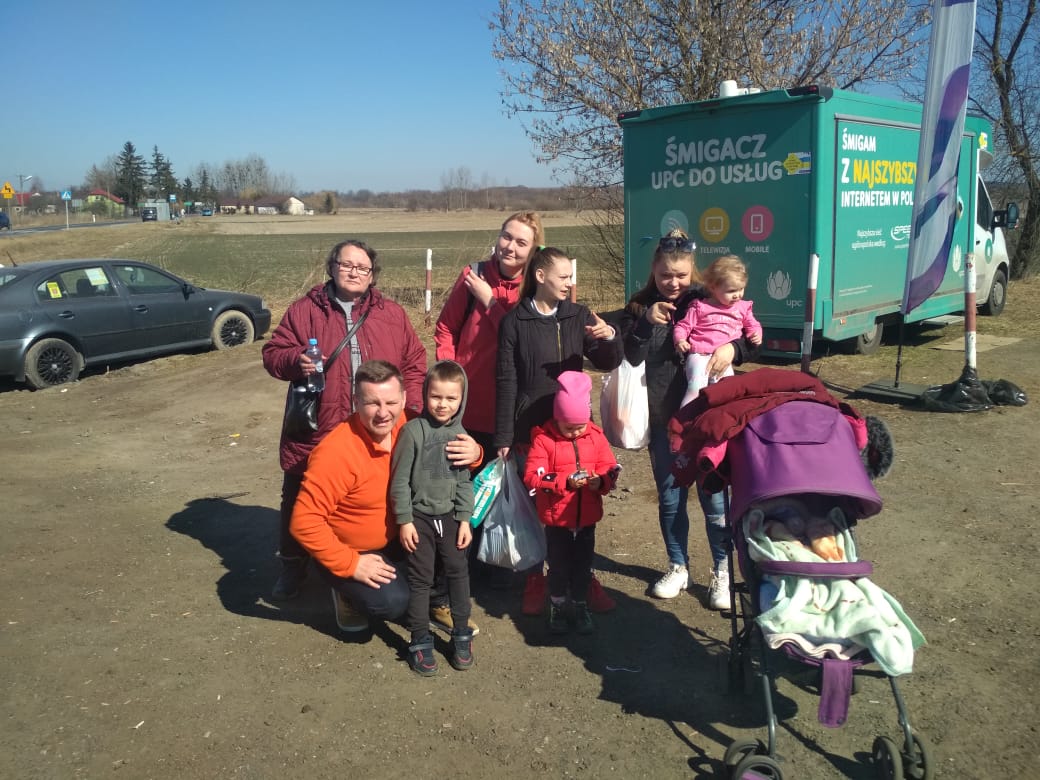 RespFoundation's tweet photo. Here are some photos of families who have been rescued through YOUR donations. Consider donating so that we can help as many families as possible! To learn more about our mission in Ukraine, or to make a donation, visit our website: https://t.co/2zML6JtZO5 #Ukraine https://t.co/PJOqlZBM3w