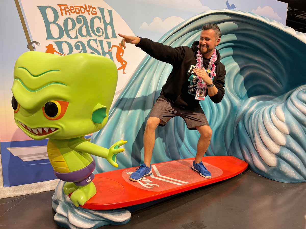 JPG_Rising's tweet photo. Riding in on that surf board ๐โโ๏ธ to @originalfunkoโs #FreddysBeachBash at @wondercon
๐ #MyFunkoStory
๐ #FOTW | #FunkoFunatic
โจ #WonderCon https://t.co/DOlOsKAD87