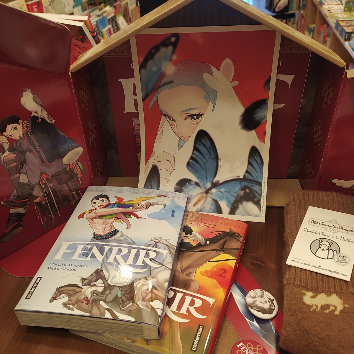LesPoussinsSlds's tweet photo. Tente ta chance pour :
Un PR pack exclusif de la série Fenrir ! (infos en description)
Pour tenter ta chance :
-> Follow @LesPoussinsSlds + @MomieMangasLyon 
-> Like et RT !
-> Répondre avec le #PoussinsSolidairesARSEP 

Résultat : 06/04 https://t.co/2xXXMNuCdQ