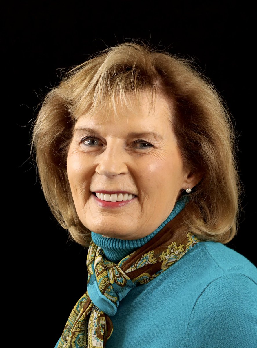 AmarilloSmiles's tweet photo. This patient is loving her total smile makeover we completed this week! Through this process, Dr. Miller and our team were able to design and construct her ideal smile and bite position, and also improve her TMJ (jaw joints) function, and her airway function at the same time! https://t.co/fLgBPDniAD