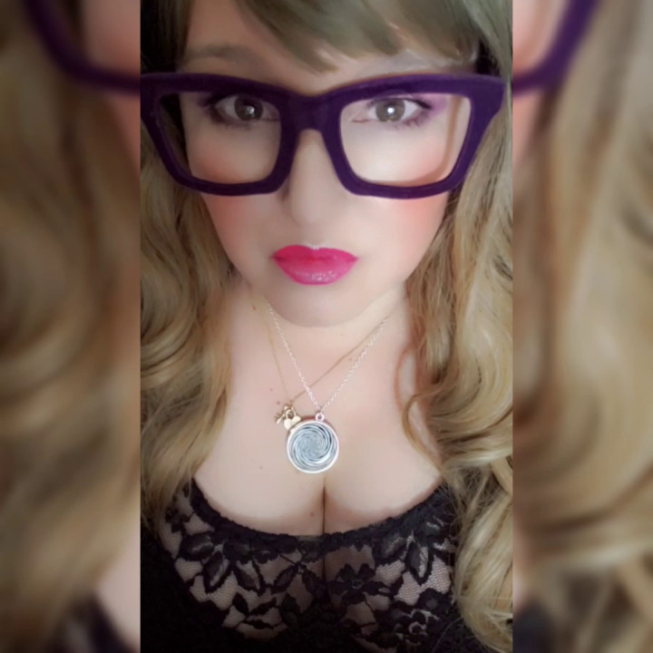 Amethyst_Hypno's tweet photo. Mindfucked Into Submission - For Subscribers Only https://t.co/W5PA3ByMEL #realloyalfans https://t.co/Oh21gSxaCd