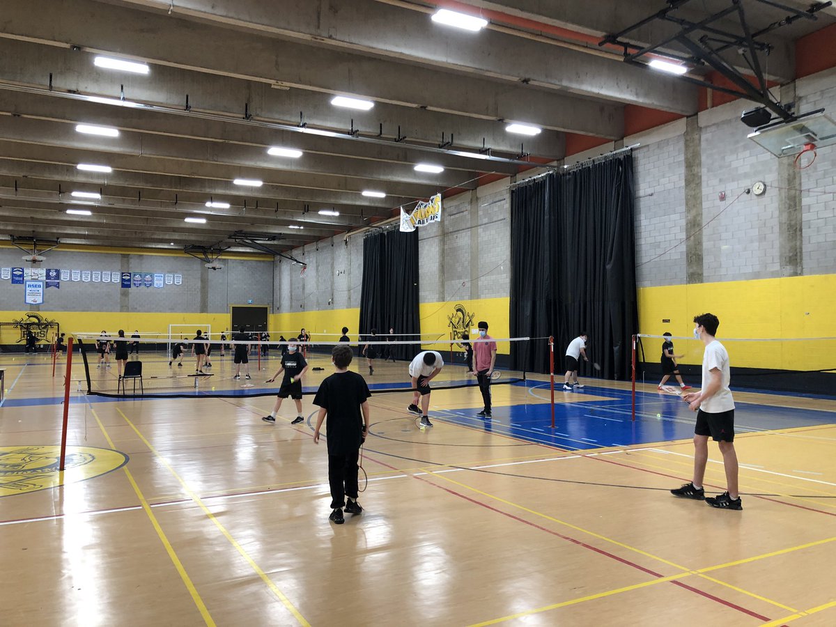 Beaucoup de badminton pour @WICVoyageurs garçons et filles!🏸 6 victoires pour nos 6 équipes! @WICMtl