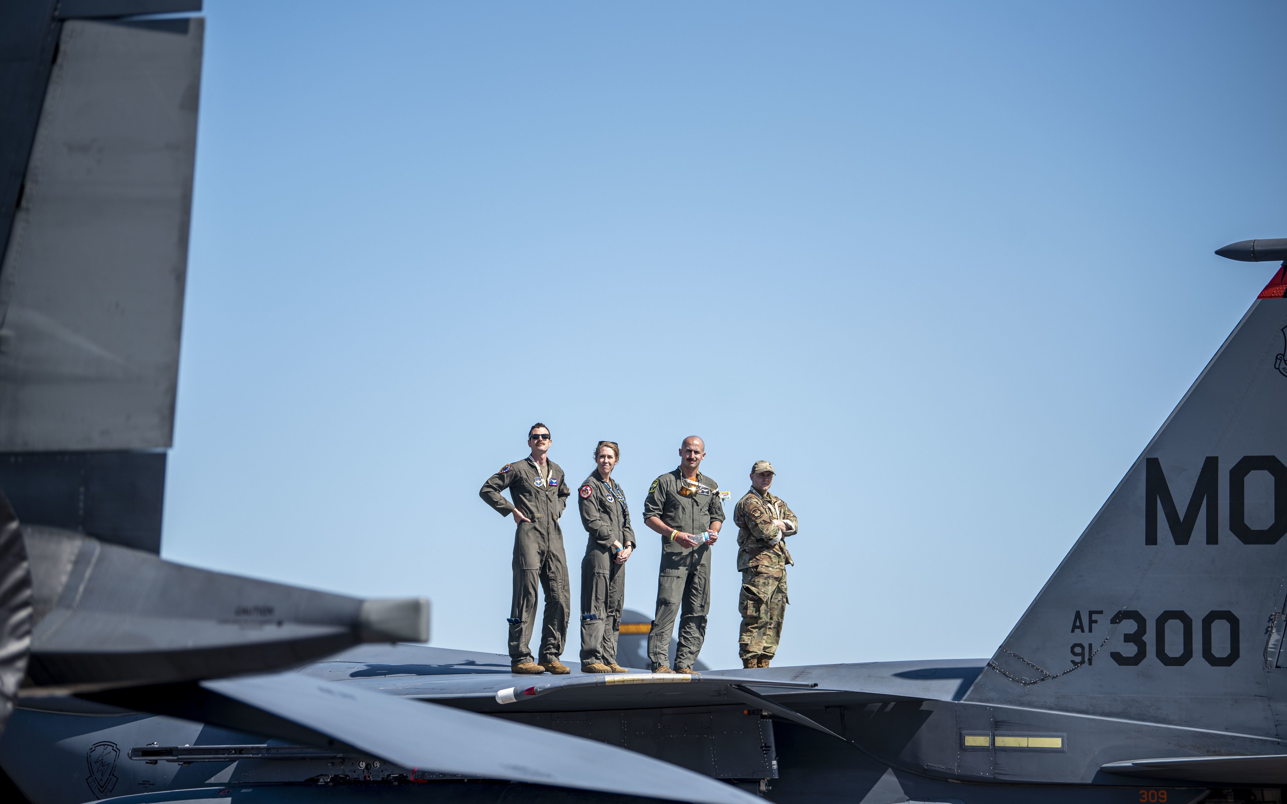 U.S. Air Force on Twitter "Nearly 185K guests gathered MacDill_AFB, Fla., to commemorate the