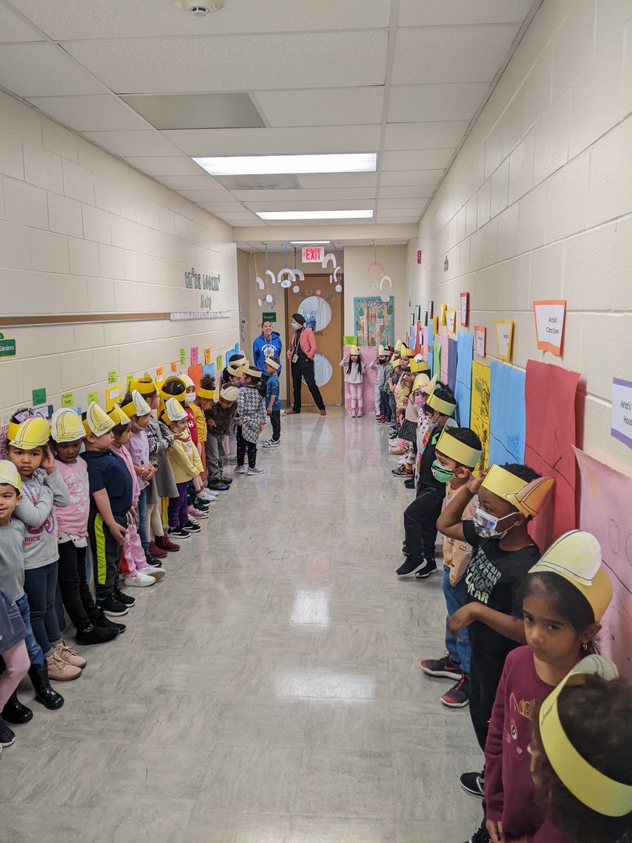 MrsCabreraLP's tweet image. These ladies here wrapped up the #BuildingsStudy with an amazing celebration full of fantastic artwork and proud learners! Kudos to all our @NBTPreschool preschool teachers for making it another fun-filled study! @MissVatLP @MrsGons @MissNigro @misspasterick #WhyLP