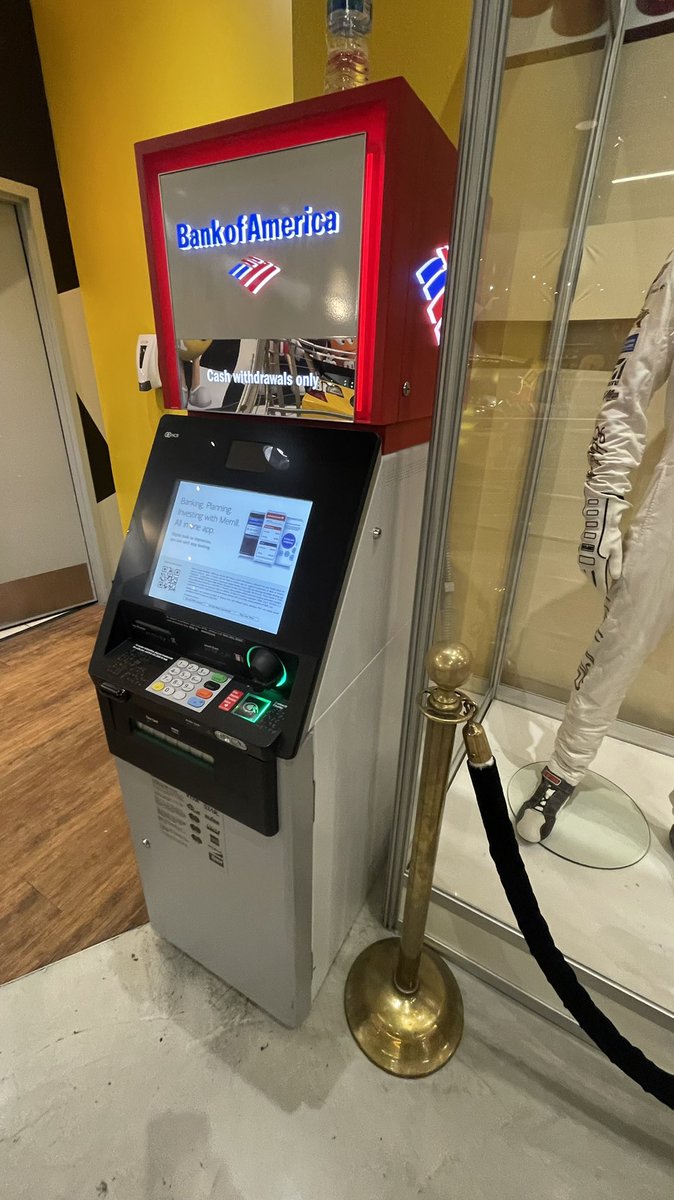 SlotJesus's tweet image. Still the best ATM on the strip (3.- fee)? @VitalVegas