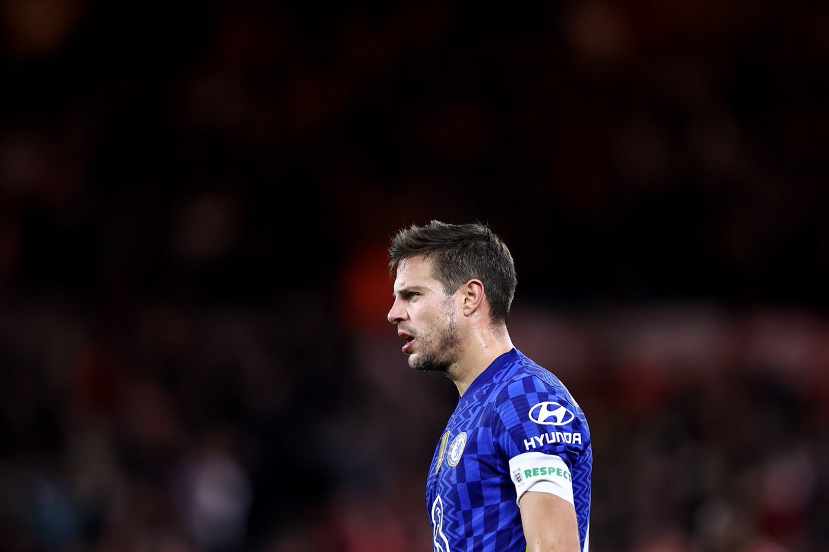FabrizioRomano's tweet photo. Tuchel tells @NizaarKinsella on César Azpilicueta’s future: “It could be that it feels for him like the end of the story here, it could be but does not have to be like this”. 🇪🇸 #CFC

“Even if it is like this we have the contract now, we can rely on him and make him stay”. https://t.co/I5Ljk94nwg