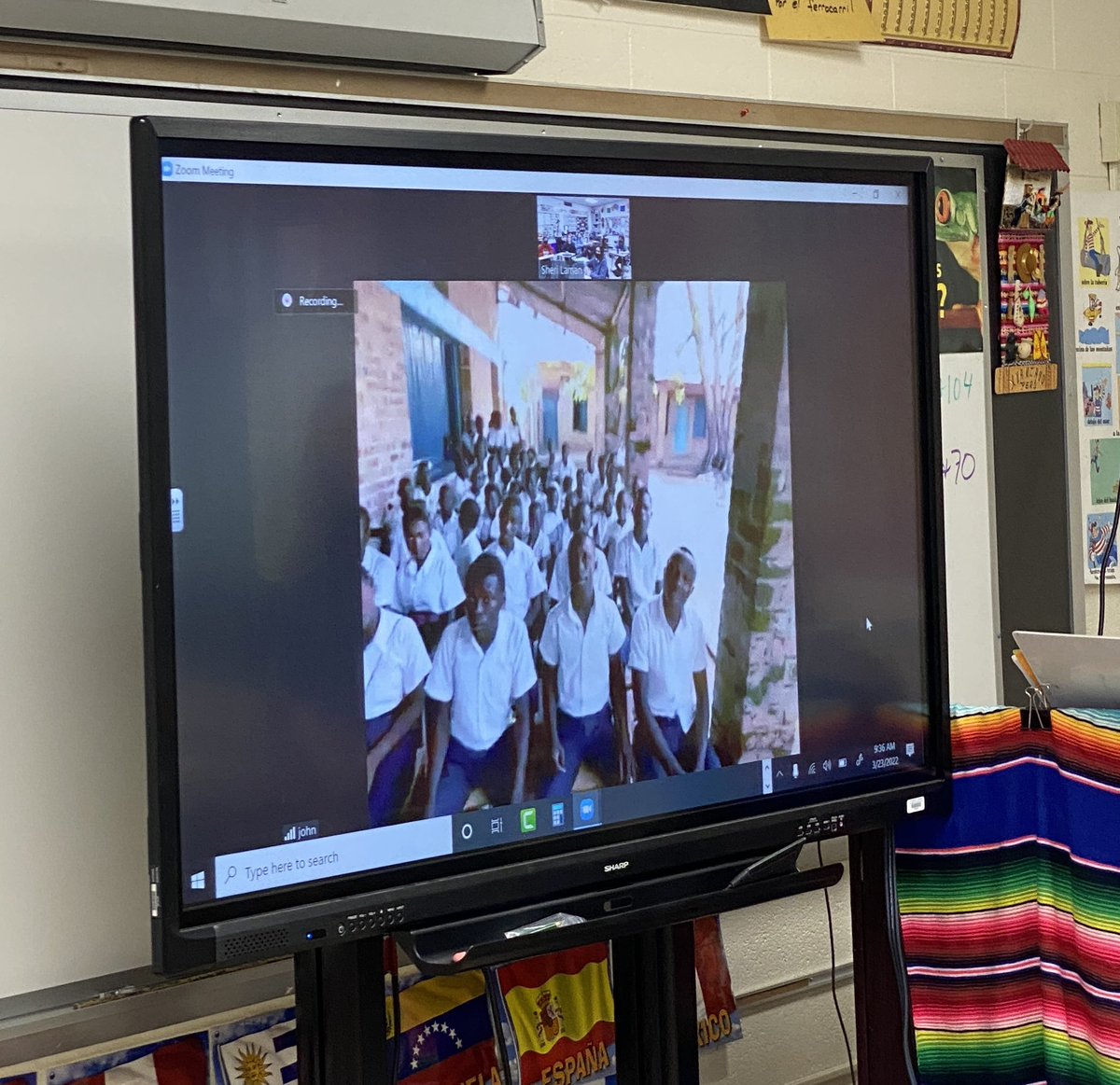 7th graders worked with <a href="/Amikula135/">Angela Mikula</a> and <a href="/dtsinvestigate/">Sheri Laman</a> on picking a global issue and learning what it means to students around the world. Here, they’re learning about Freedom of Expression with students in the Congo. What a great project!