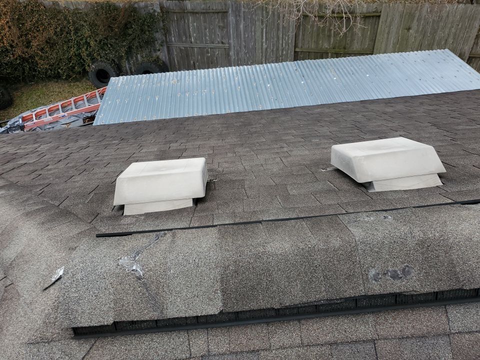 OMConstructHTX's tweet photo. Another roof built in Sugarland, TX. Oftentimes these insurance claim adjusters will nickel and dime every part of a claim they recieve. They may be tough, but we’re tougher. Message us or call 713.234.7518 today!

#Storms  #Leaks #Roofing #Claims #Stormdamage #Tough https://t.co/TFR2fKamxk