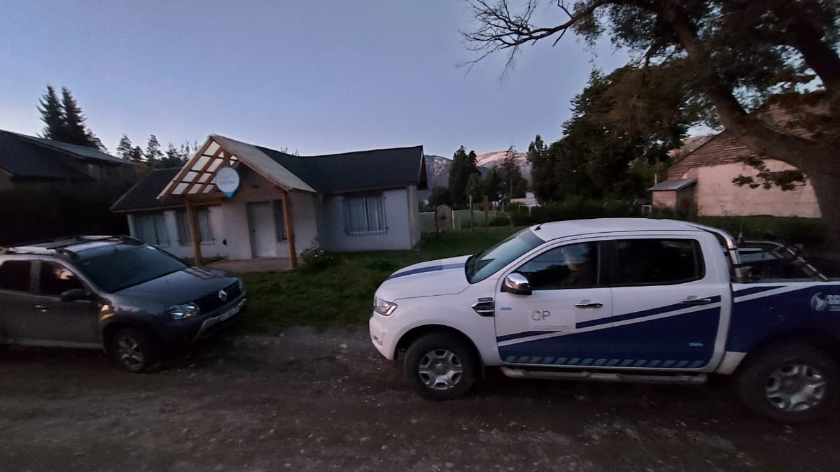 OPTIC_Nqn's tweet photo. #VILLATRAFUL visitamos el punto digital, la escuela y el centro de convenciones y realizamos mantenimiento de infraestructura #NeuSat para garantizar la provisión de servicios Tics a toda la comunidad. Gran trabajo del equipo de OPTIC #MinGobiernoyEducacion
#NeuquenProvincia https://t.co/jIrYQ8ErYs