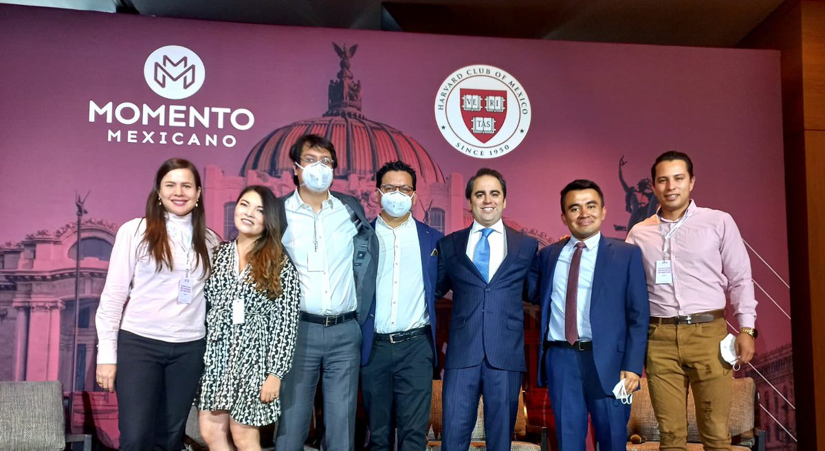 MarcoSanchezGue's tweet photo. Un éxito el inicio de la conferencia @Momento_Mex #MomentoMexicano2022 https://t.co/rYIv8VmkVk
