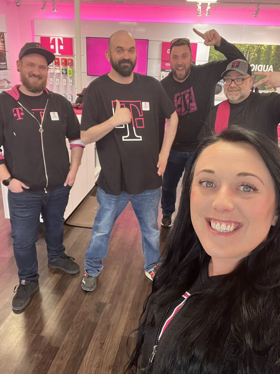 Great 1st day, at the Lakeville T-Mobile 🎉🎉 <a href="/charliefig8/">Charlie Figenshau</a> <a href="/_MagentaNinja/">Matt</a> <a href="/JohnLoughren/">John Loughren</a> <a href="/pedrobyers1/">Pedro Byers</a> <a href="/w_t_denk/">Will Denk</a> <a href="/PcgWireless/">Portables Choice Group, LLC</a>