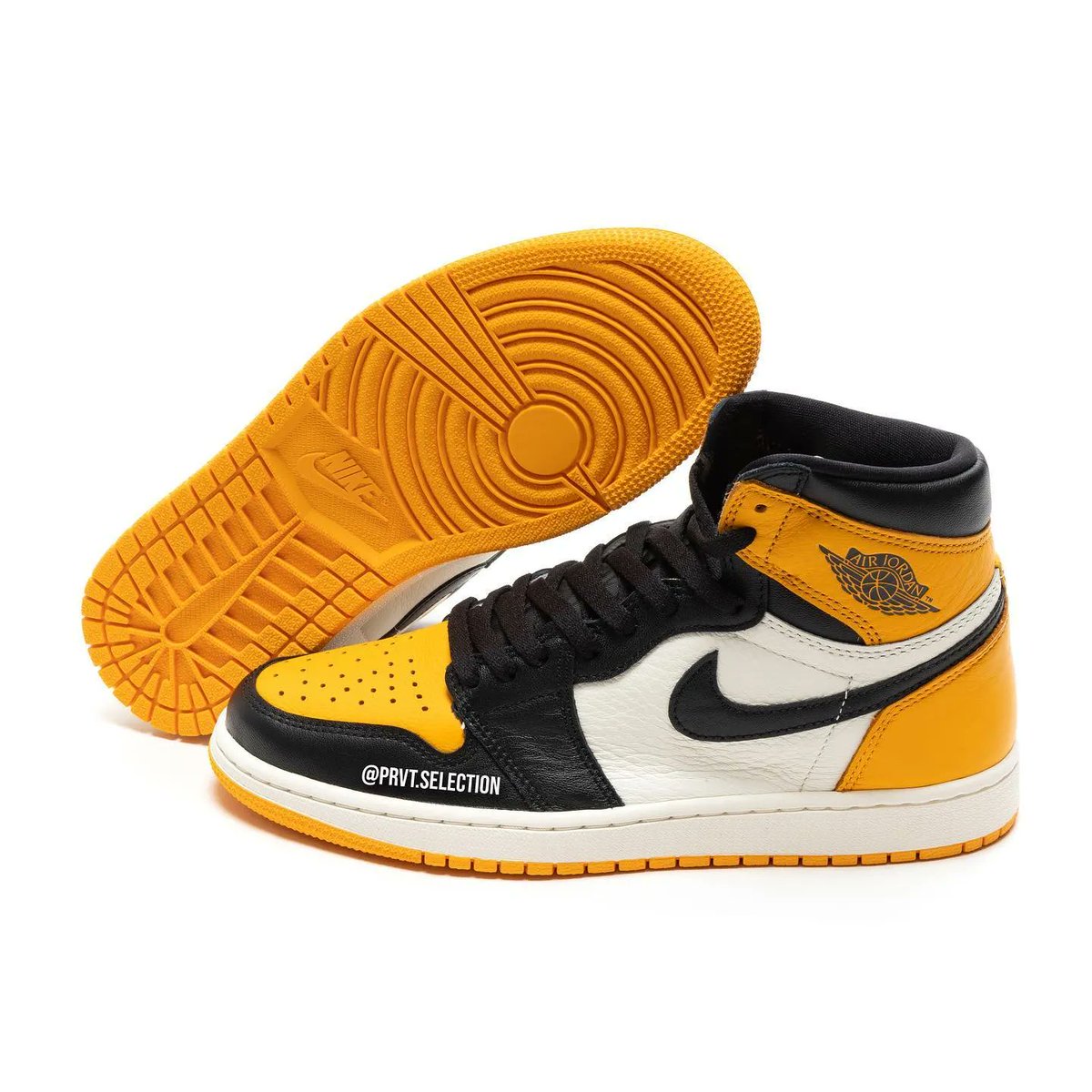 JustFreshKicks's tweet image. New photos of the 2022 Air Jordan 1 High OG &quot;Yellow Toe&quot; bit.ly/3ugtBZ6