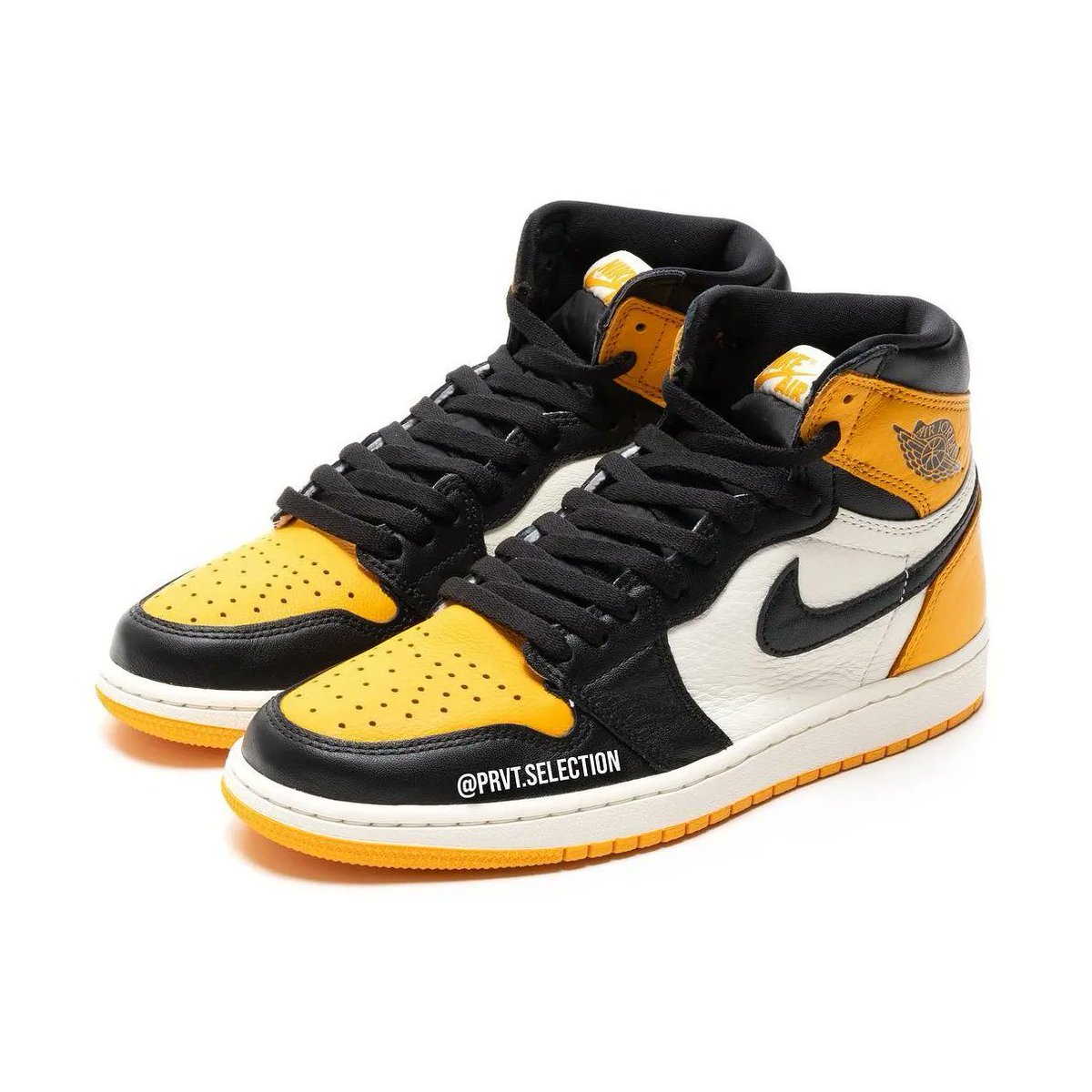 JustFreshKicks's tweet image. New photos of the 2022 Air Jordan 1 High OG &quot;Yellow Toe&quot; bit.ly/3ugtBZ6