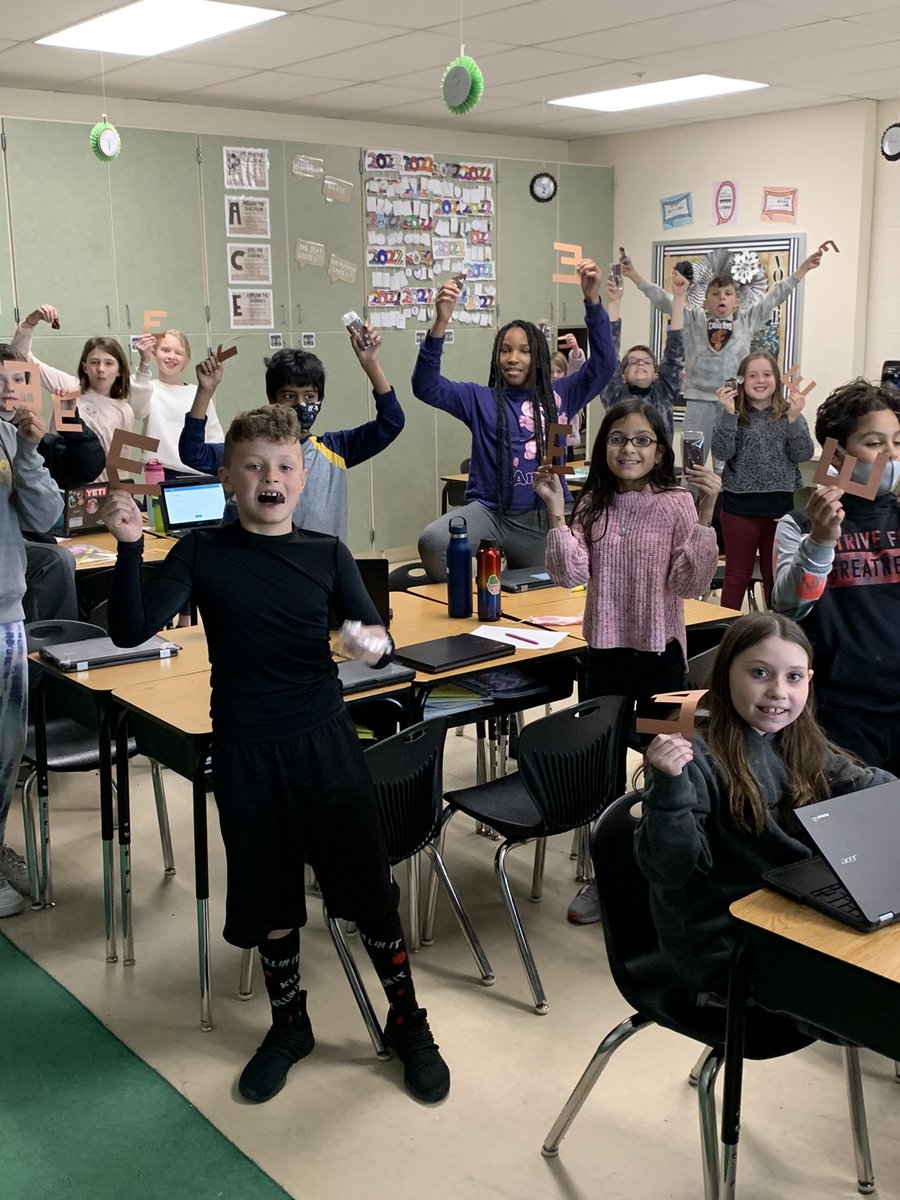 Brittany Stang tweet media