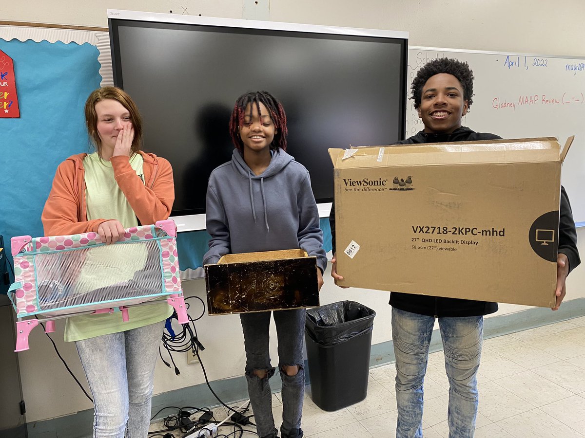 Nettleton_High's tweet photo. We saw some crazy stuff today, but it was all in good fun! #HarmlessHumor #SchoolSpirit https://t.co/HsTm1k7JE6