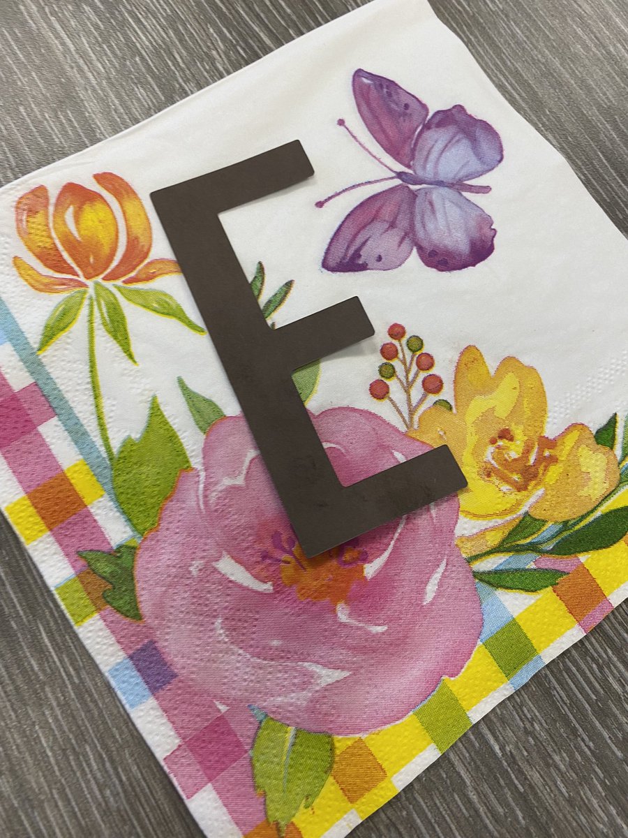 Jane Simmons (@simmonseagles1) on Twitter photo I got to be Mrs. McAdamsâ class mystery reader! One of the clues was that âthey went to school <a href="/HESRegalEagle/">Heritage Elementary</a>!â Also, I told my students I made them brownies⊠April fools! #shinebrighthes I got to be Mrs. McAdamsâ class mystery reader! One of the clues was that âthey went to school <a href="/HESRegalEagle/">Heritage Elementary</a>!â Also, I told my students I made them brownies⊠April fools! #shinebrighthes