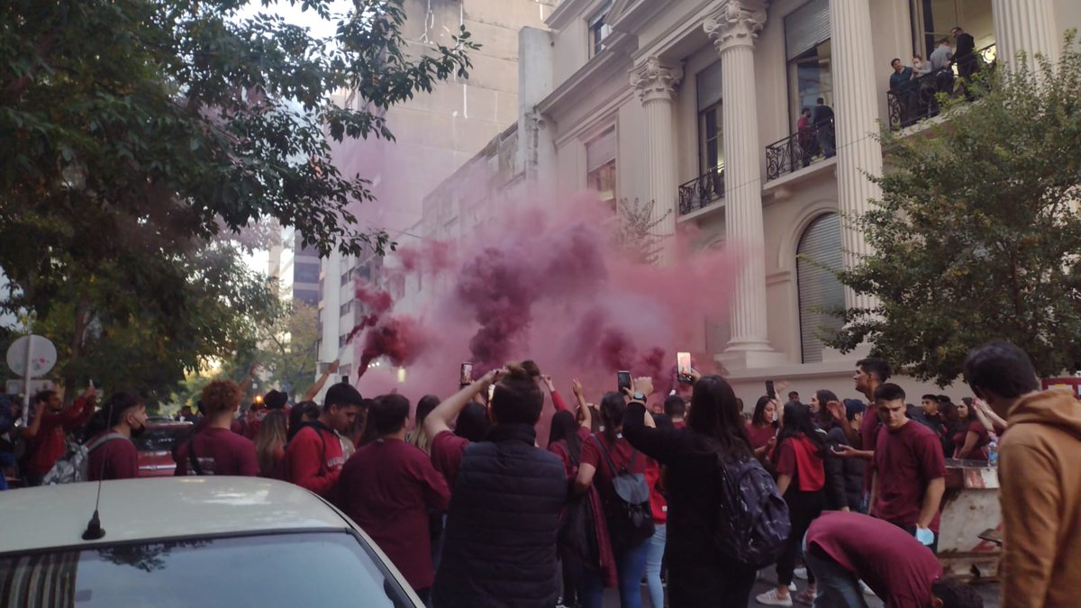 JR9deJulio's tweet photo. ¡LA JR JUNTO A LA FRANJA MORADA! 

La Juventud Radical del distrito de 9 de Julio, felicita al candidato y a las candidatas nuevejulienses por la Franja Morada en las elecciones UNLP . 

Trasformar la realidad y llevar el reformismo como bandera siempre es nuestra convicción. https://t.co/UTQaYJV6Ur