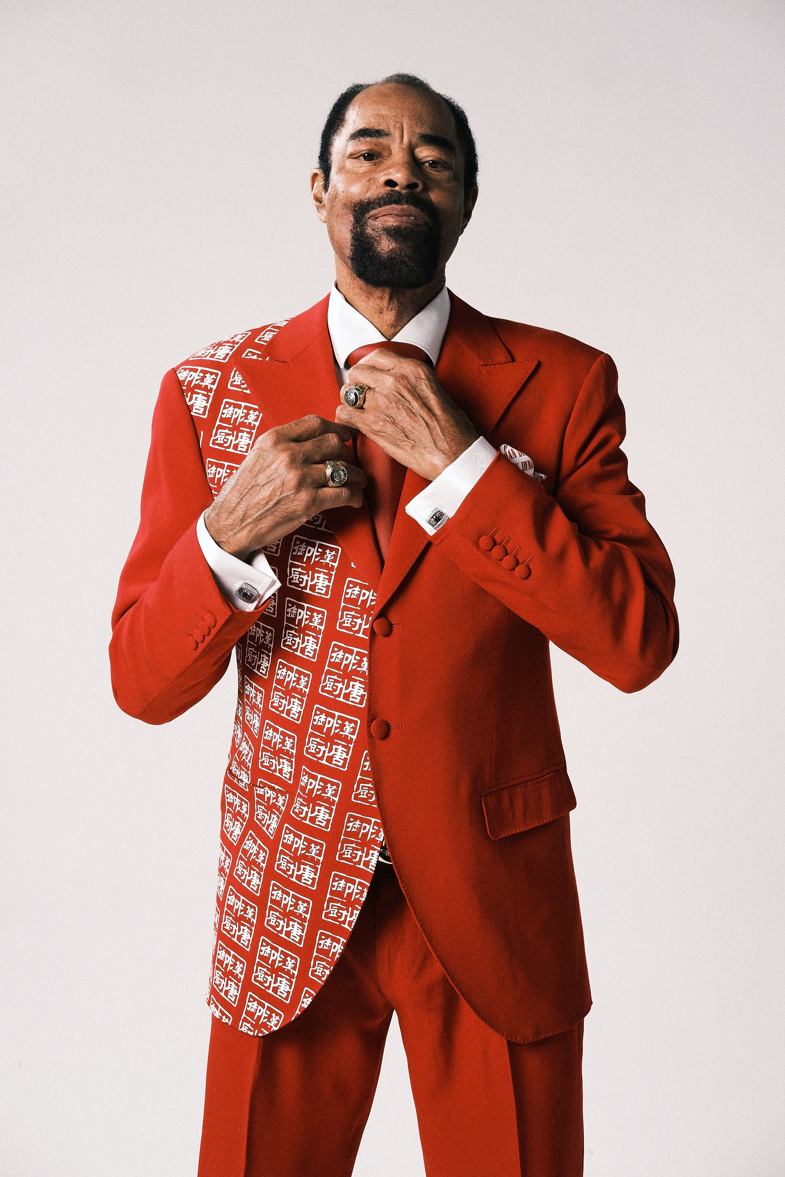 Walt Clyde Frazier's Best Suits From Over The Years