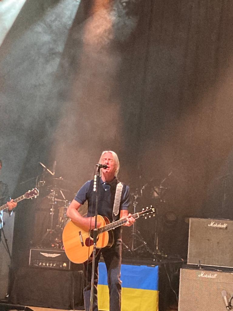 Thankyou for an awesome night <a href="/paulwellerHQ/">Paul Weller</a>. Awesome set, Weller &amp; Band on top form at Portsmouth Guildhall