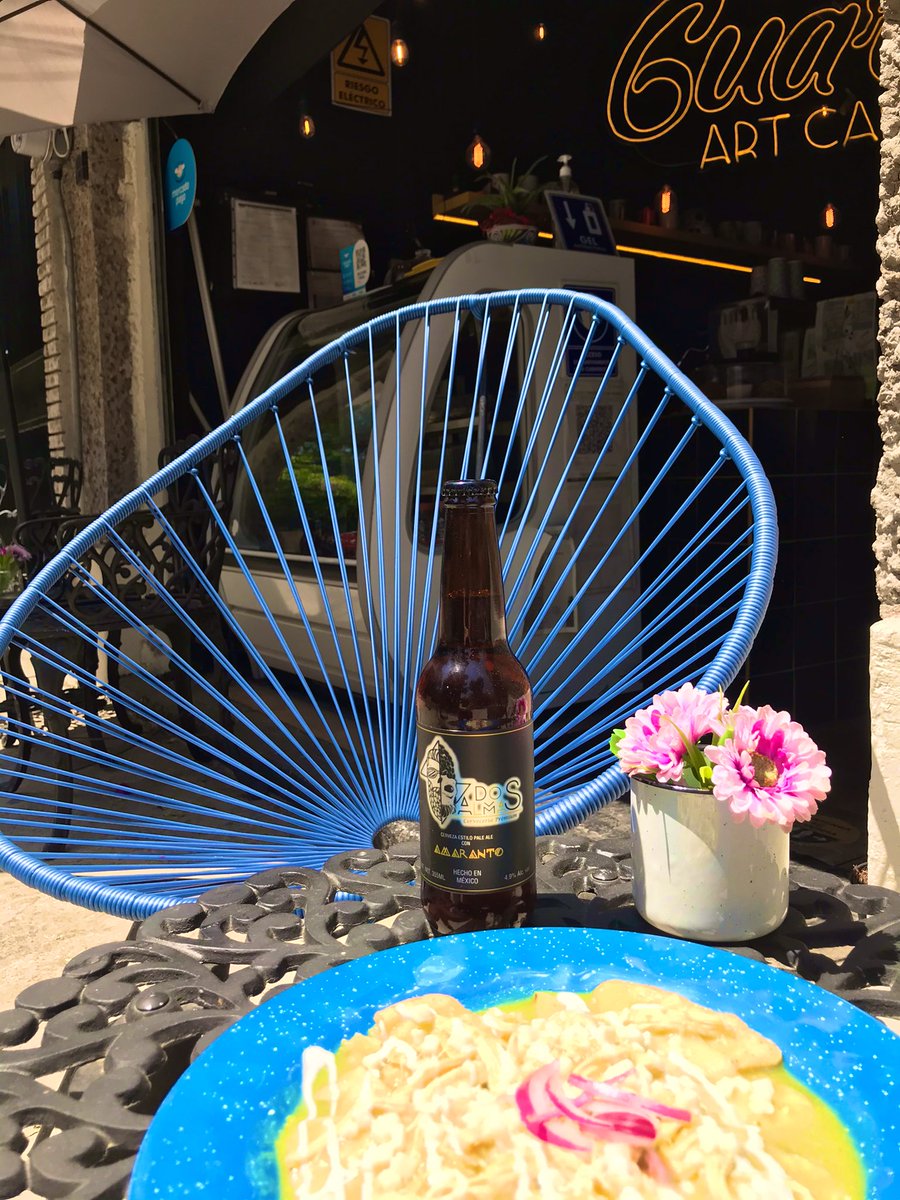 Guarro_artcafe's tweet photo. #BeerLovers ¡Porque ustedes lo pidieron! Ya tenemos #cerveza artesanal, de nuestros amigos de #DosAlmas 💛🖤 Vengan a probarla!!! 🍻

Tiene precio de introducción y estará a la venta solo con alimentos, de 12 a 5 pm, ¡los esperamos! 

#BienvenidoAbril #drinks #FF https://t.co/pWfAXqjTSm