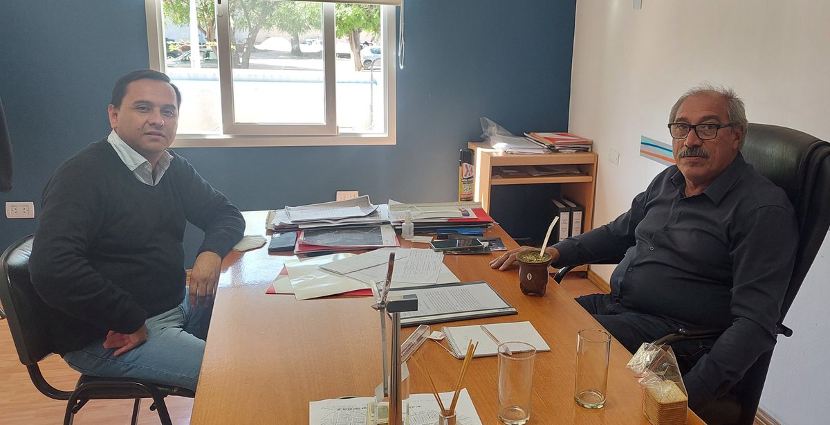LuisFedericoM's tweet photo. 🤝Visité al ministro de Agua y Energía @AdolfoScaglioni para dialogar sobre el avance de la obra del acueducto Salado-El Portezuelo, que tendrá pronta reactivación como la electrificación en las Sierras de Tuani. Además presenté un petitorio sobre la red cloacal en El Portezuelo. https://t.co/4aOfQru4Yp
