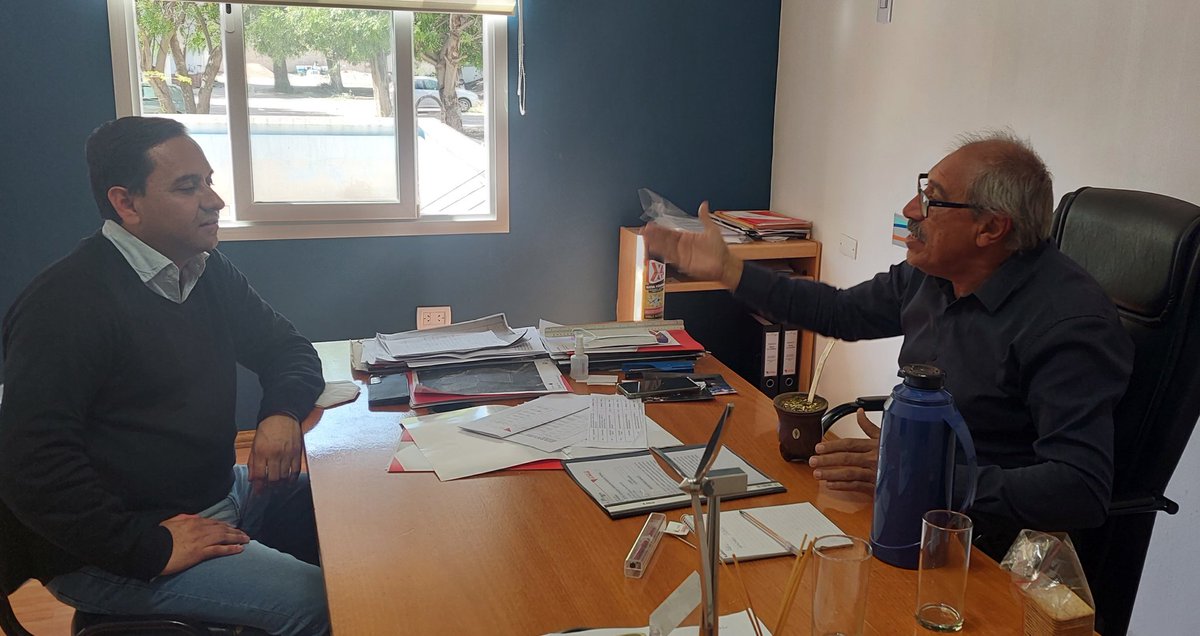 LuisFedericoM's tweet photo. 🤝Visité al ministro de Agua y Energía @AdolfoScaglioni para dialogar sobre el avance de la obra del acueducto Salado-El Portezuelo, que tendrá pronta reactivación como la electrificación en las Sierras de Tuani. Además presenté un petitorio sobre la red cloacal en El Portezuelo. https://t.co/4aOfQru4Yp