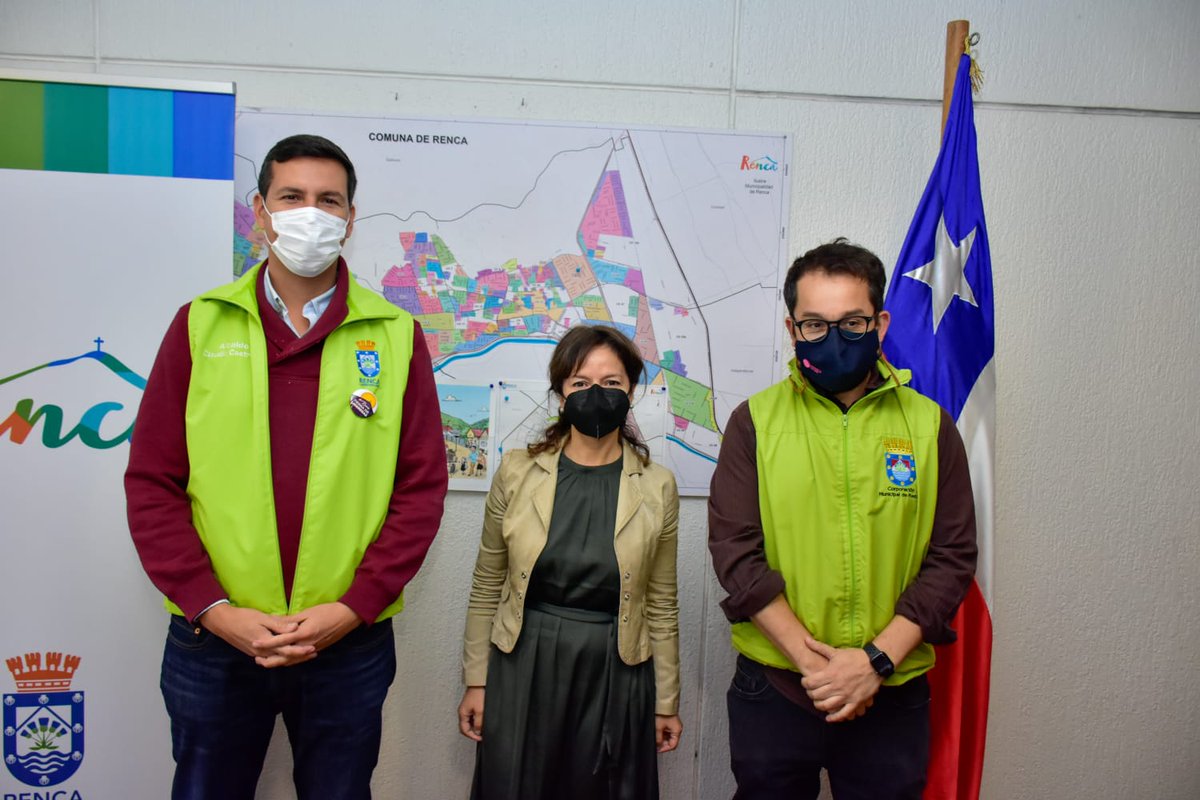 Alcalde <a href="/cn_castro/">Claudio Castro Salas</a> se reunió con Paula Luengo, investigadora del COES (Centro de Estudios de Conflicto y Cohesión Social) para conocer la experiencia del proyecto ProCiviCo y explorar posibilidades de colaboración con las escuelas de Renca. #RencaEduca