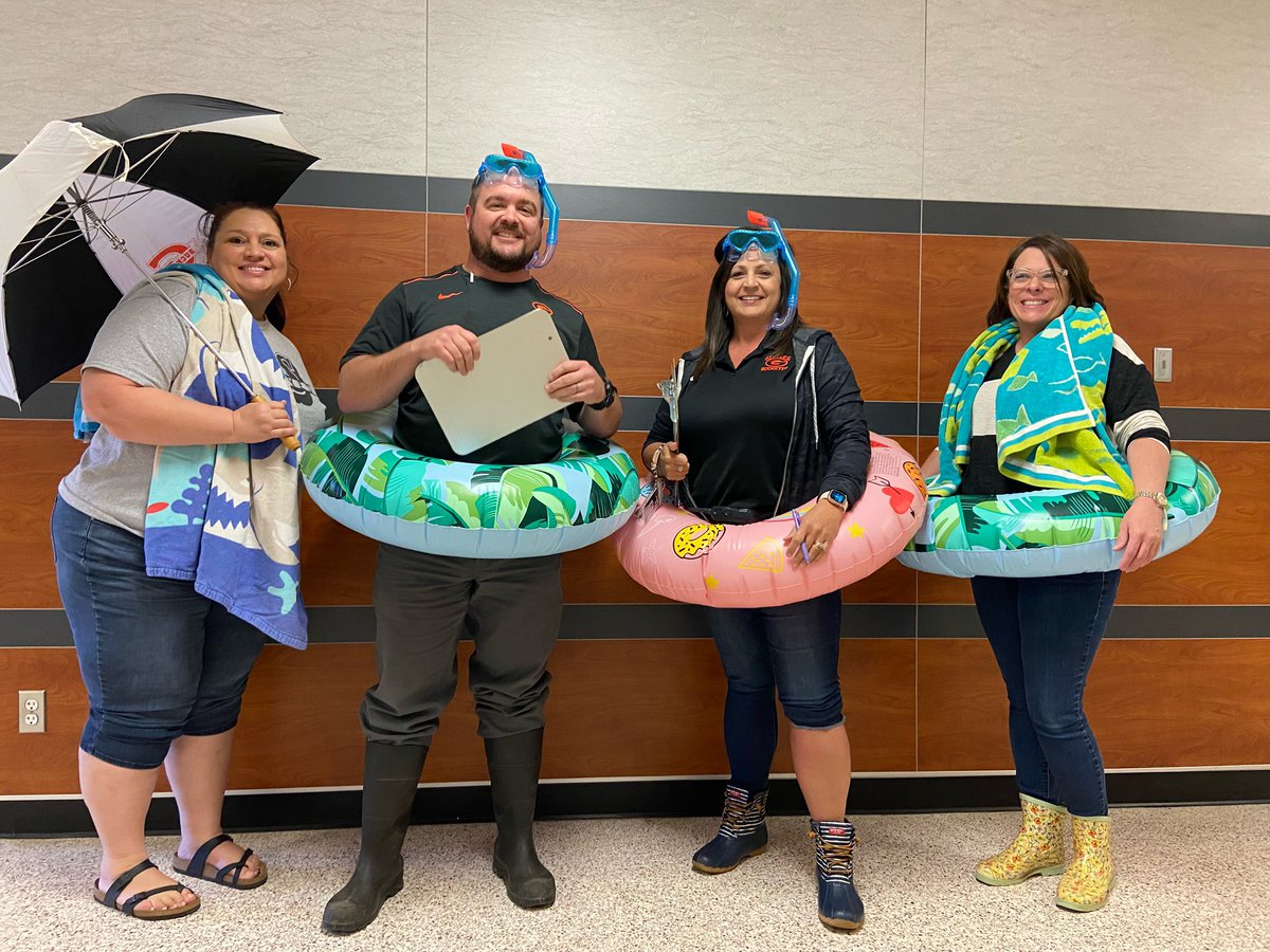 GilmerISDProud's tweet image. GIS leadership team led the campus in a “flood” drill today. #Aprilfoolsfun