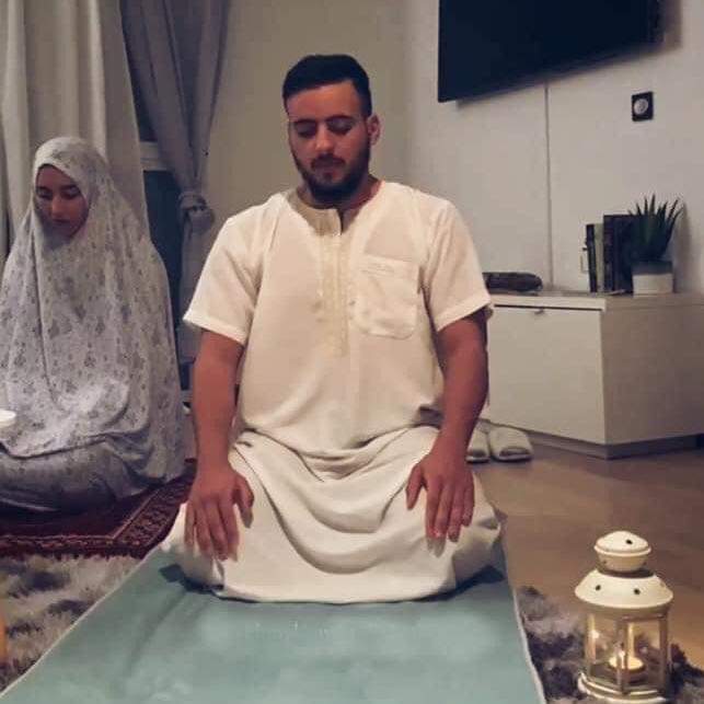 "وسندًا صالحًا يا اللّٰه، إن اعوجّت الخطوات أقامها".♥️