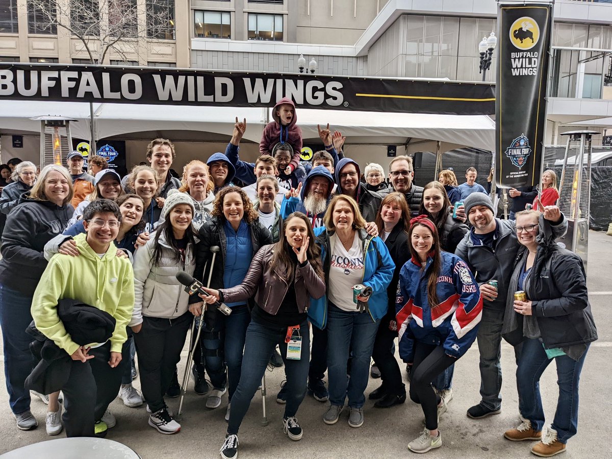 This is *just* the Azzi Fudd cheering section - Mom, Dad, Grandma, Grandpa, aunts, uncles, cousins, idk maybe the mailman? Lots of love for no. 35 💙 (excuse me while I shout about the huskies mid photo)