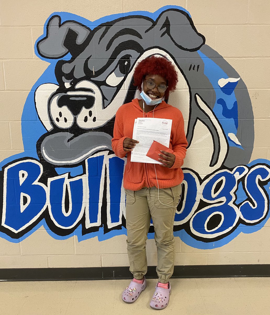 STEAMAcademyMSB's tweet photo. So pleased and proud of our scholar Taryn Thompson achieving honorable mention for the MO Scholars 100 award. Taryn always keeps it 💯! #STEAMHigh #Iamfergflor https://t.co/5MyBr8Zp47
