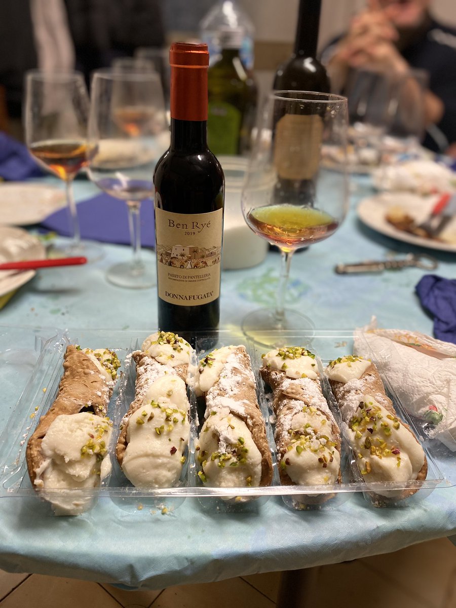 capcarlito's tweet photo. Non di solo corsa si vive. #benrye #cannoli #StopWarInUkraine https://t.co/QxZ51qPWV6