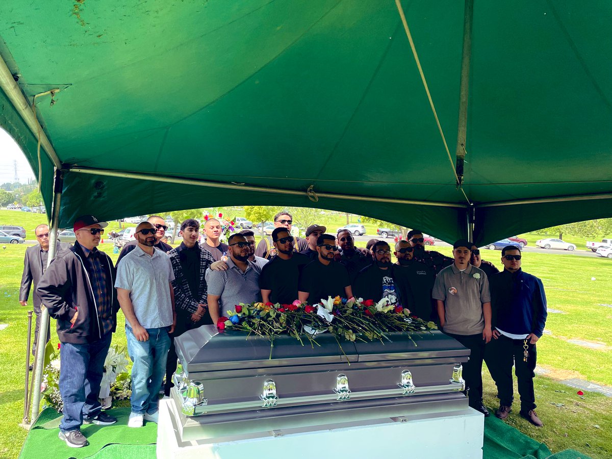 sloppytopmee's tweet photo. Fra$er Family 🕊🙏🏼 #LongLiveJosh https://t.co/fFoF1nmaHT