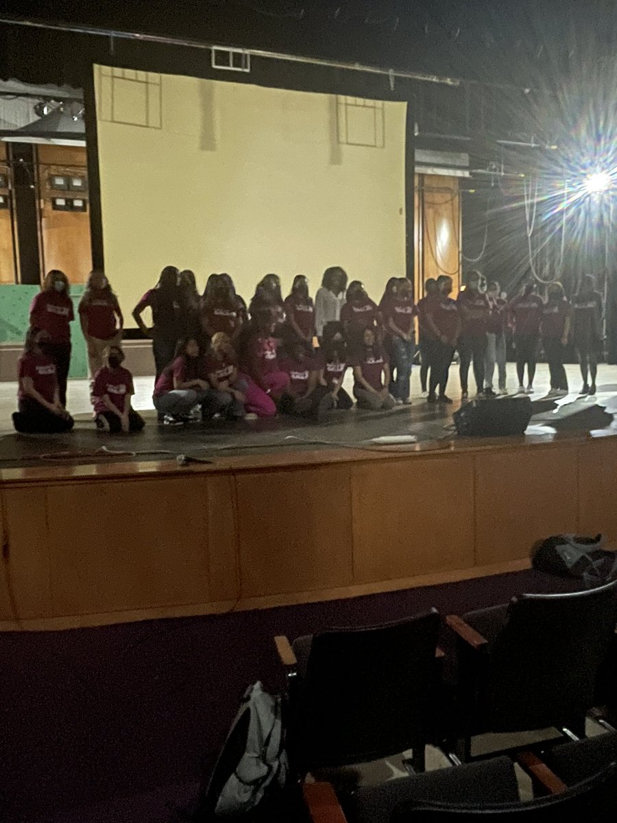 MrsBlalarkLCSW's tweet photo. Earlier this week I had the honor of presenting and sharing with students at the InfinityMath and Science High School in Chicago. This is the first time I presented to students who have already read the book. 😊 I was humbled by their kind words about how ‘Valued’ inspired them. https://t.co/vjSJMjc9ah